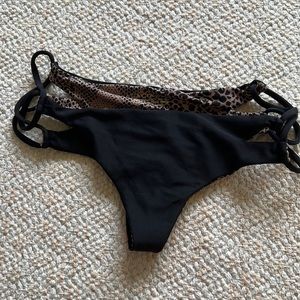 Acacia bottom in black size small